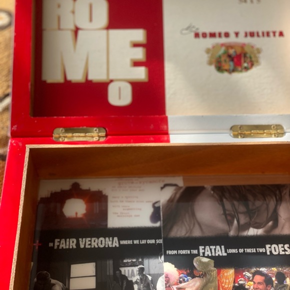 Custom Romeo & Juliet Cigar Clutch - Picture 3 of 7